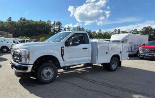 2026-Ford-F-350-Utility-Body-Truck-Reg